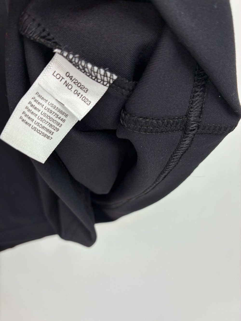 Lalabu Dad Shirt Black Baby Wearing Pouch V-Neck Short Sleeve Large NWOT - Picture 7 of 8